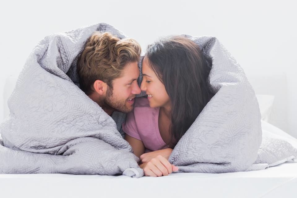 يجب على الوالدين إختيار الوقت المناسب لممارسة العلاقة الحميمة 