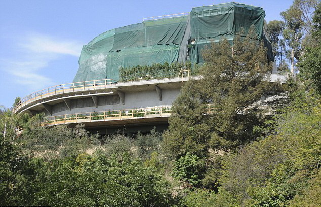The Modern House of Hadid