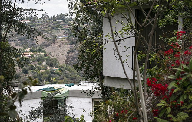 The Modern House of Hadid
