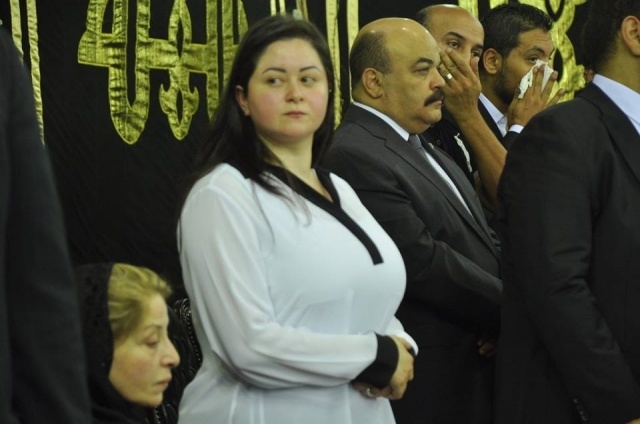 مى نور الشريف فى عزاء والدها 