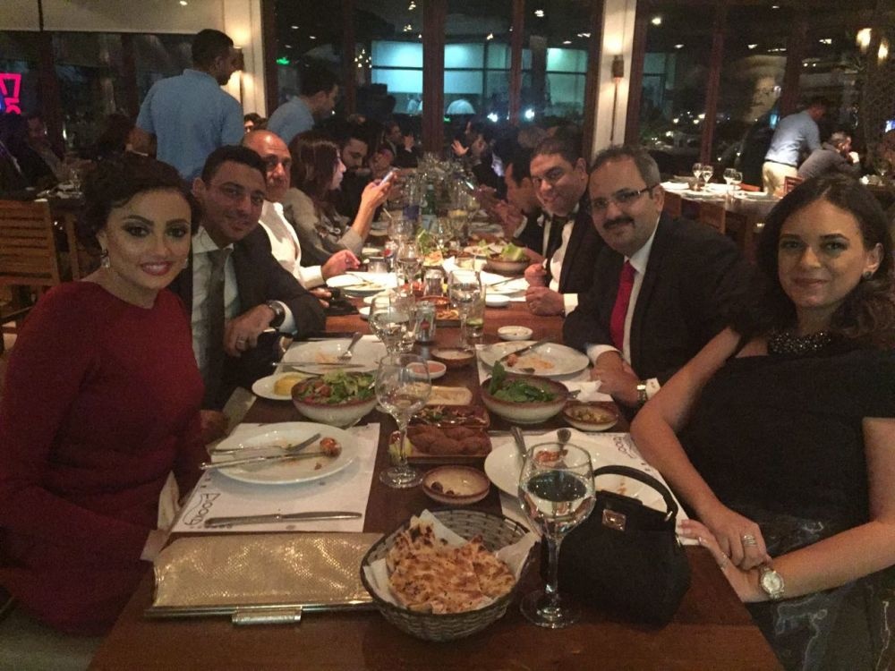صادق صباح يحتفل بالعرض الأول لفيلم مولانا مع أبطاله