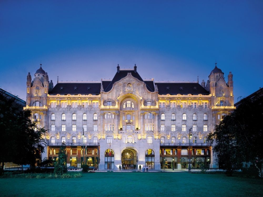 فندق Four Seasons Hotel Prague