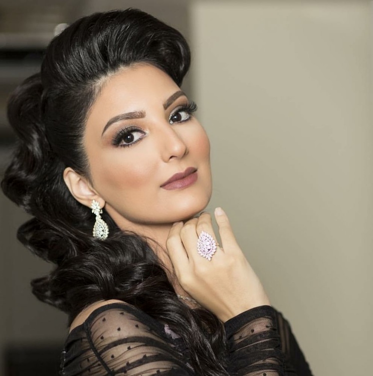 من ماكياج خبيرة التجميل ريم