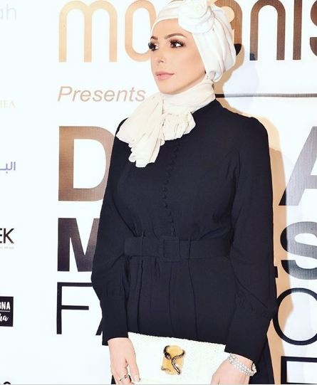 امل حجازي اعلنت اعتزالها للغناء
