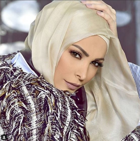 امل حجازي اتجهت الى تادية الاناشيد الدينية
