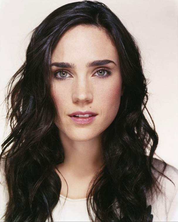 Jennifer Connelly تستخدم المكملات الغذائية لشعرها