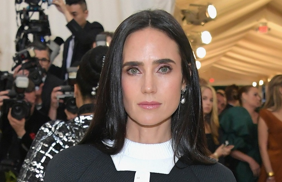 Jennifer Connelly تتميز بجمالها الطبيعي