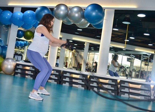 ريتا حايك تتمرن قبل الولادة