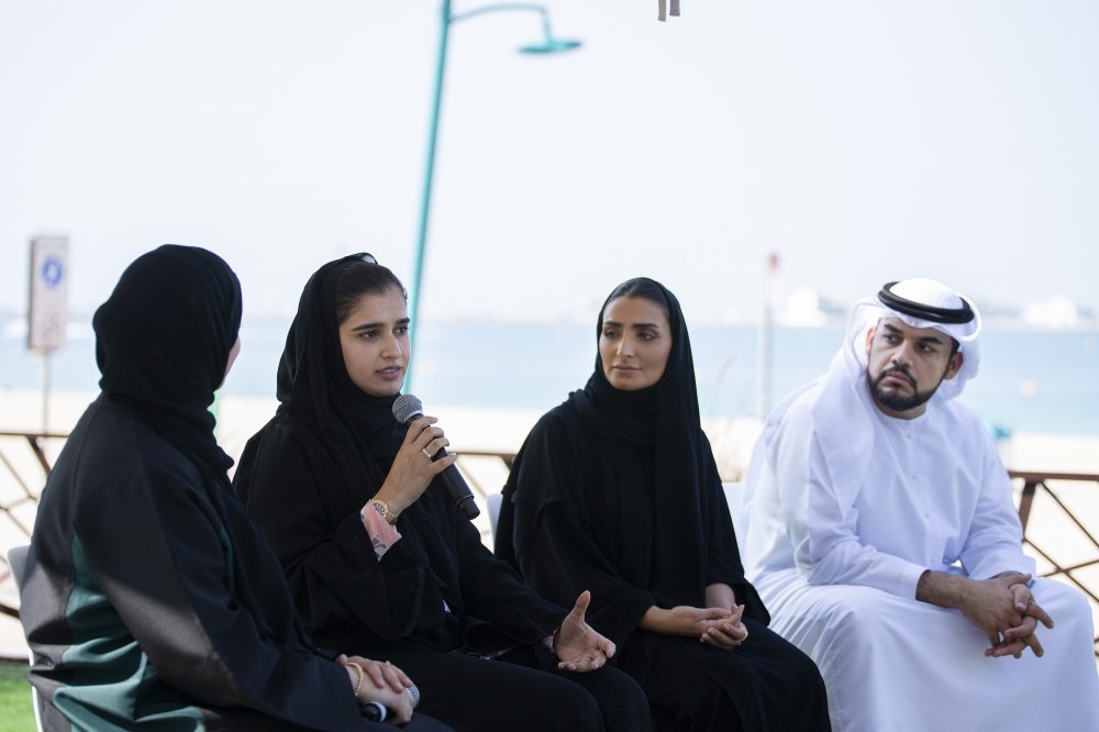 رواد أعمال إماراتيون يستعرضون تجاربهم وقصص نجاحهم بالإمارات