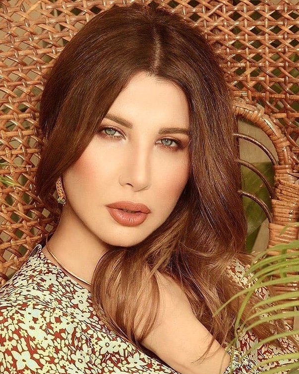 رسمات مكياج ترابية لنانسي عجرم