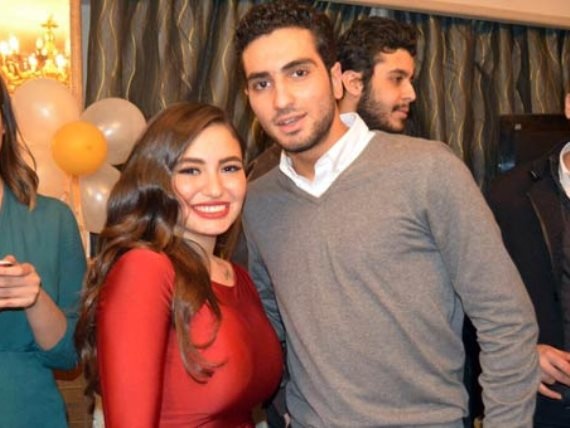 محمد الشرنوبي ومي كتبت ابنة الفنانة أمل رزق