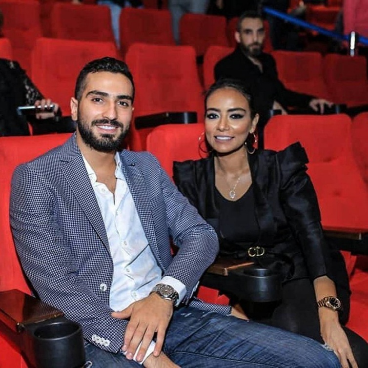 محمد الشرنوبي وسارة الطباخ