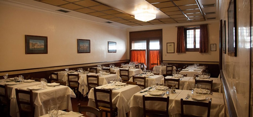 مطاعم La Campana