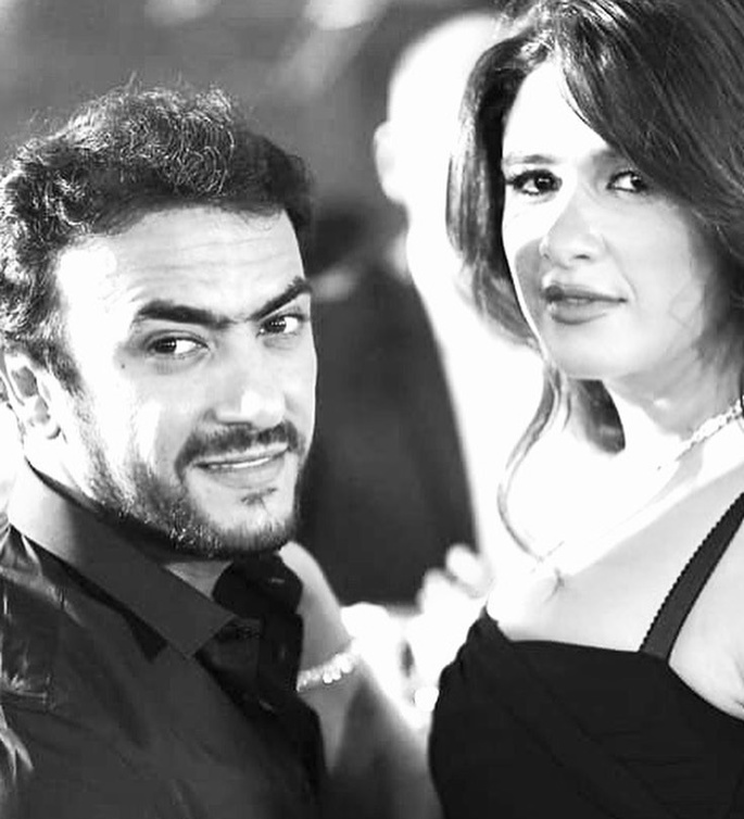 ياسمين عبدالعزيز وزوجها احمد العوضي