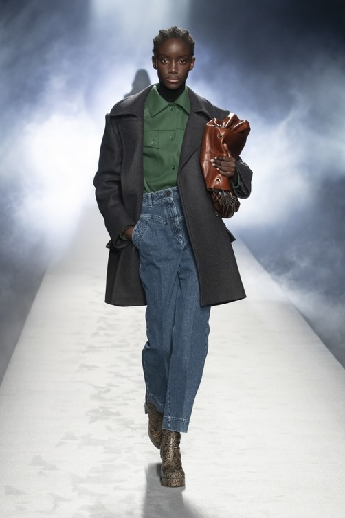 تنسيقات كاجوال للنهار من Alberta Ferretti