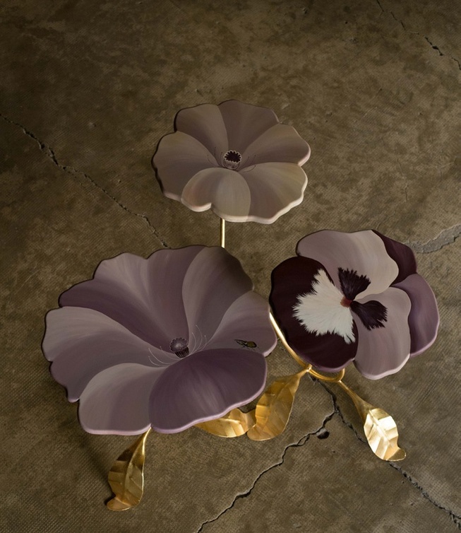 الأزهار تزين إبداعات Victoria Episcopo مجلة هي