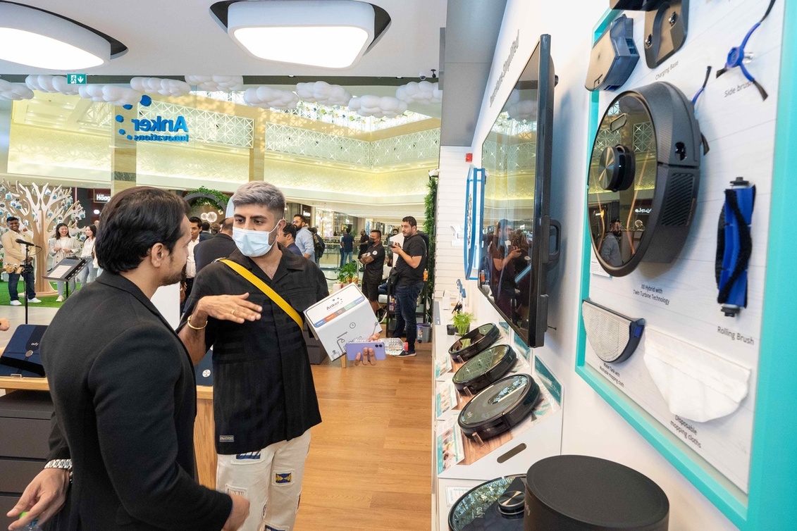 انكر إنوفيشنز تحقق الفرصة التاريخية افتتاح أول متجر بالإمارات مجلة هي