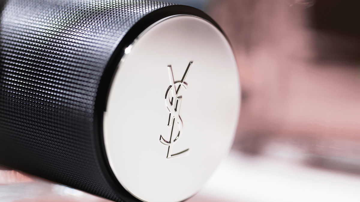 YSL BEAUTY تقدم مجموعة LE VESTIAIRE DES PARFUMS