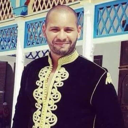 الفنان محمد الريفي في ظهور سابق 