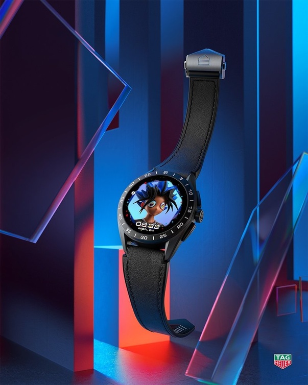 أصدرت Tag Heuer ساعة تتيح لك عرض NFT كخلفية