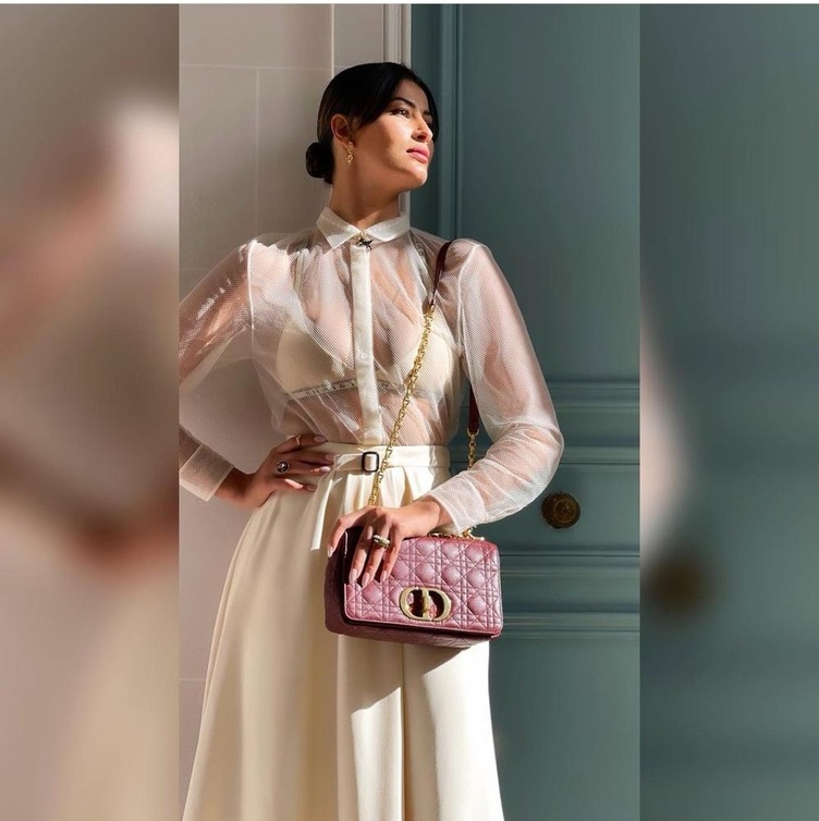 اطلالة كاملة من دار "ديور" Dior العالمية 