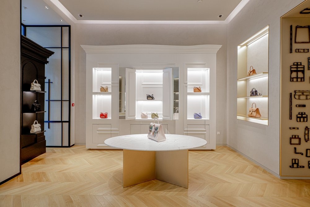 متجر Delvaux  بدبي مول
