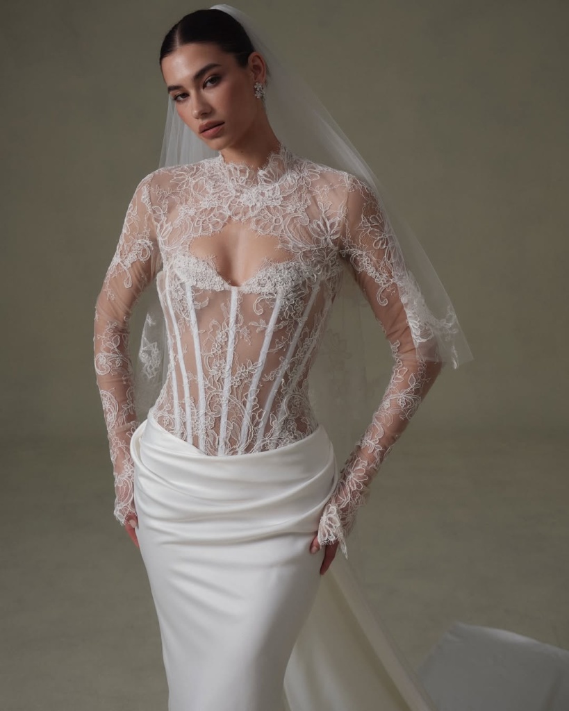 فستان زفاف كورسيه من دار SenStudio